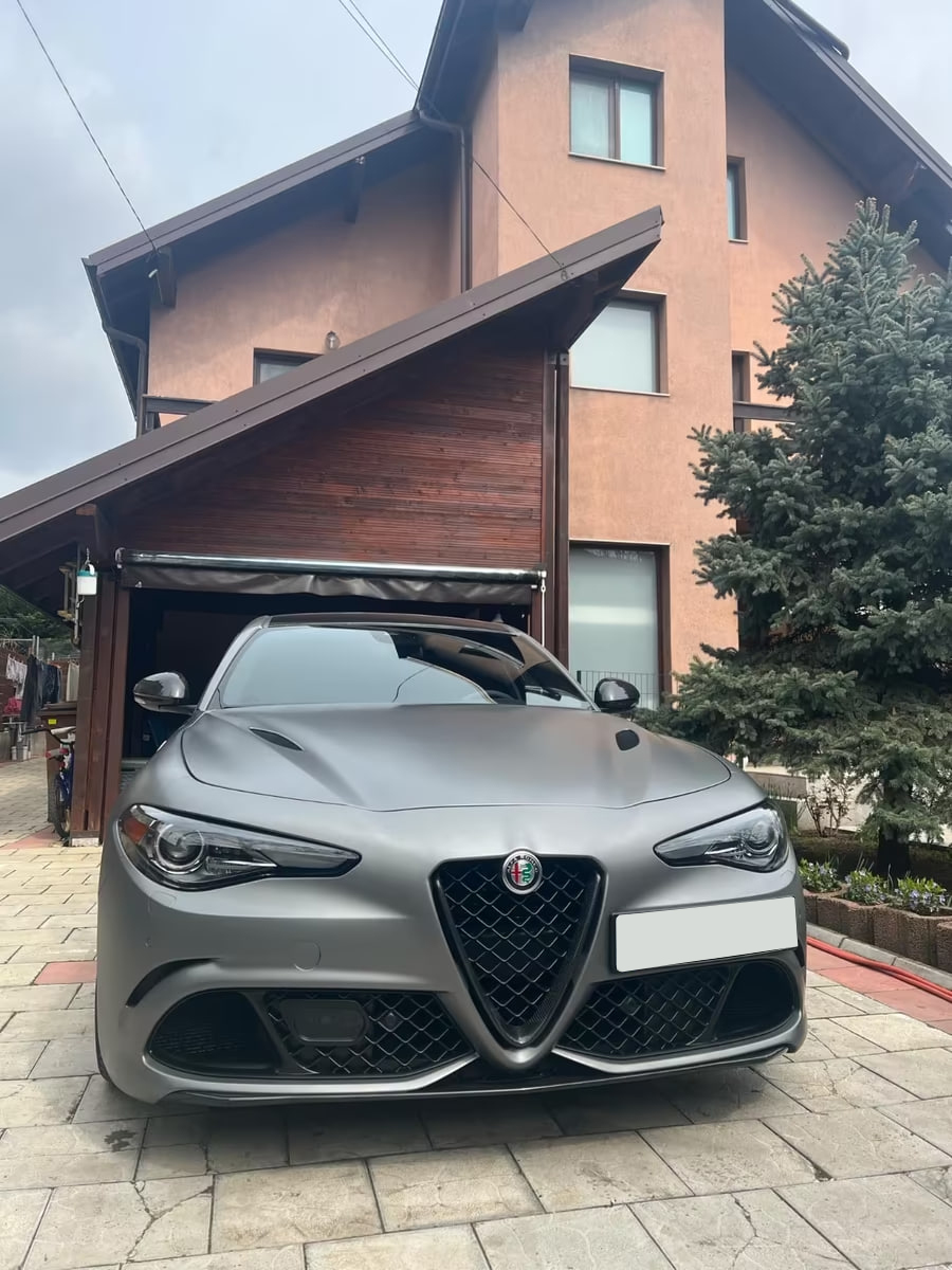 Alfa Romeo Giulia Quadrifoglio 1