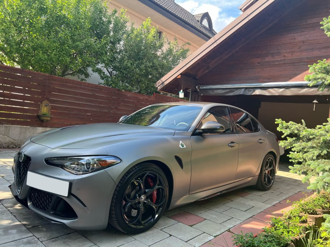 Alfa Romeo Giulia Quadrifoglio 3